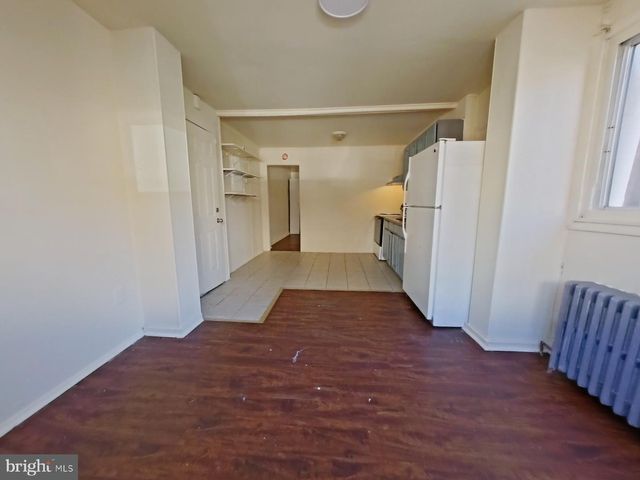 1516 ARROTT ST, Philadelphia, PA 19124