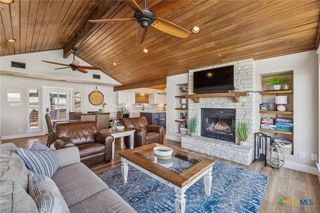 1335 Larson Drive, Canyon Lake, TX 78133