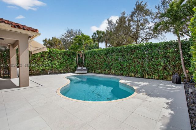 11174 NW 72nd Pl, Parkland, FL 33076