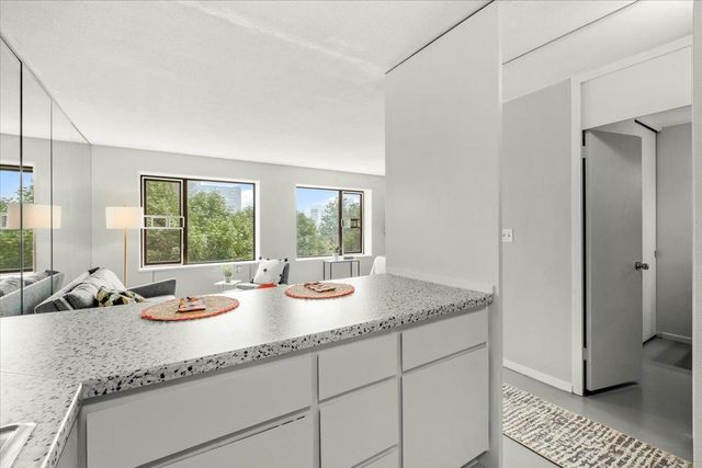 15 S 1st Street A414, Minneapolis, MN 55401