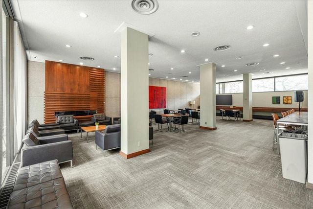 15 S 1st Street A414, Minneapolis, MN 55401