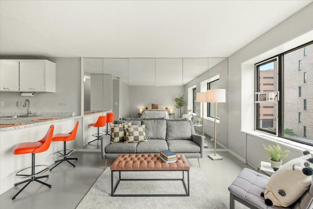 15 S 1st Street A414, Minneapolis, MN 55401