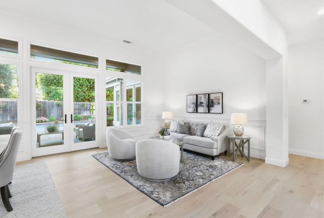 3309 La Playa Dr, Davis, CA 95618