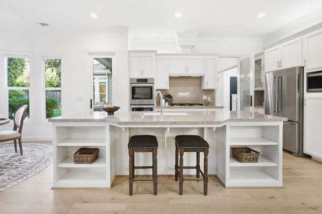 3309 La Playa Dr, Davis, CA 95618