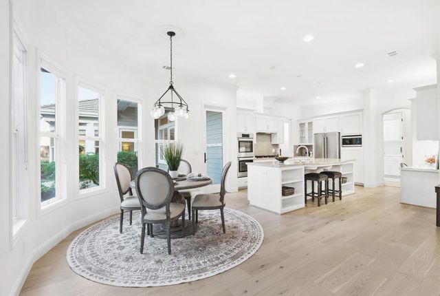 3309 La Playa Dr, Davis, CA 95618