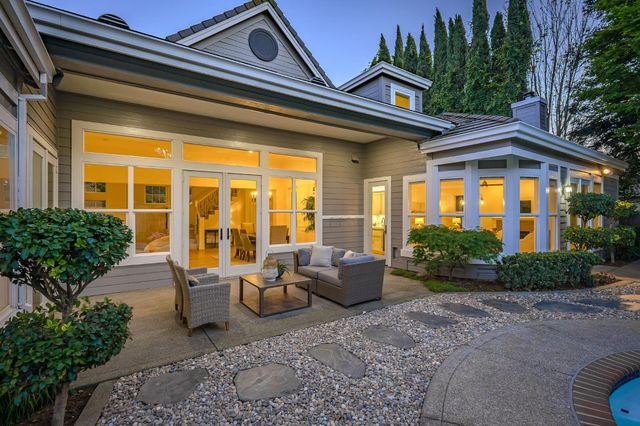 3309 La Playa Dr, Davis, CA 95618