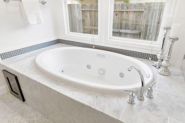 3309 La Playa Dr, Davis, CA 95618