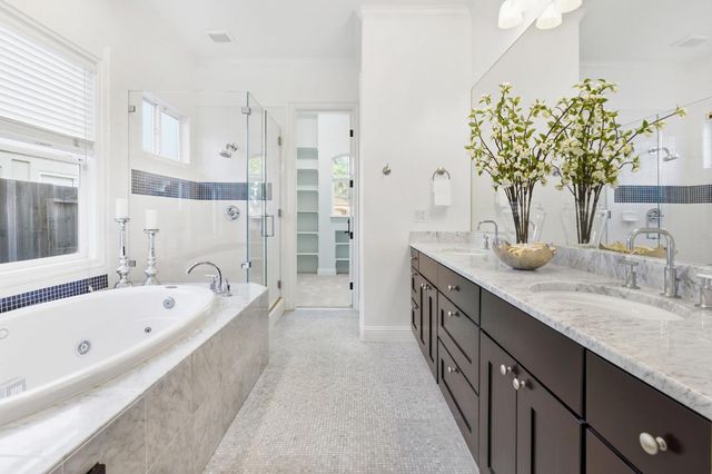 3309 La Playa Dr, Davis, CA 95618