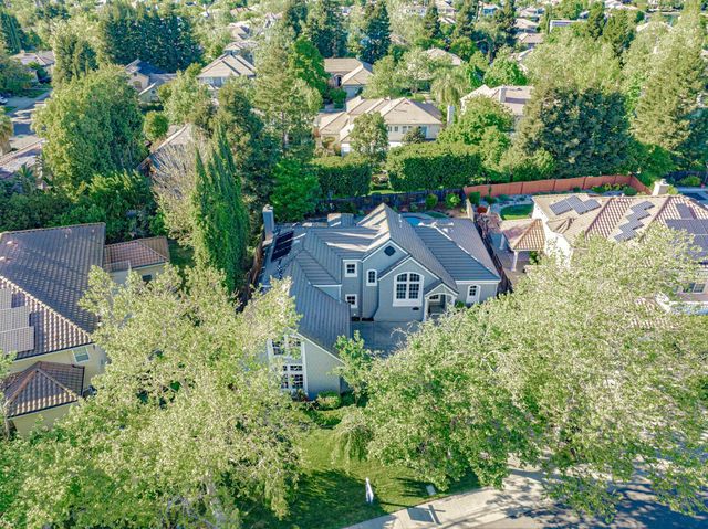 3309 La Playa Dr, Davis, CA 95618