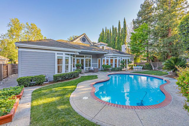 3309 La Playa Dr, Davis, CA 95618