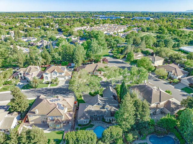 3309 La Playa Dr, Davis, CA 95618