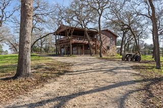 180 Bradley LN, Rosanky, TX 78953