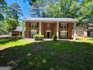 1075 To Lani Dr, Stone Mountain, GA 30083