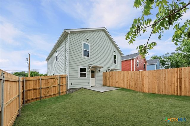 706 S 28th Street B, Temple, TX 76501