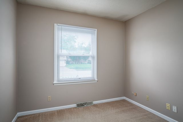 3410 Greenbrier Drive, Bettendorf, IA 52722