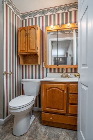 3410 Greenbrier Drive, Bettendorf, IA 52722