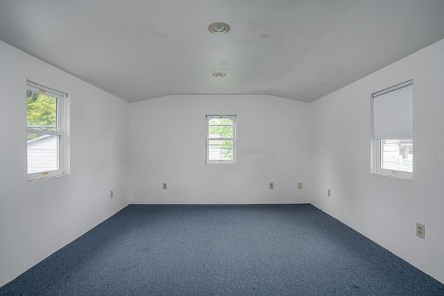 3410 Greenbrier Drive, Bettendorf, IA 52722