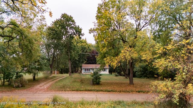 4755 Carlisle Highway, Charlotte, MI 48813