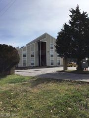 6512 N Military Hwy Apt B10, Norfolk, VA 23518
