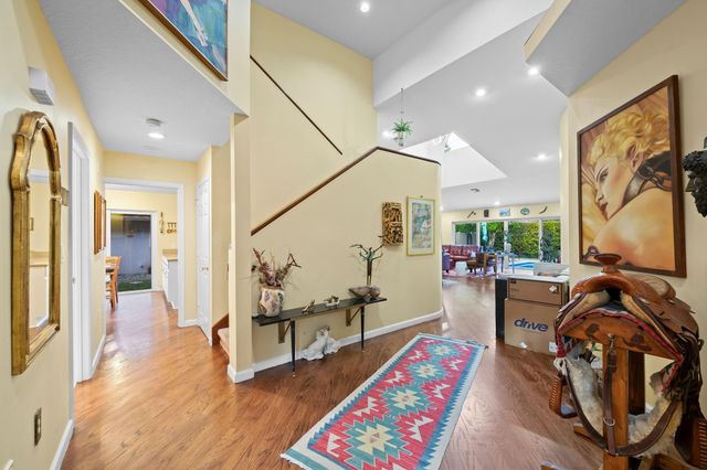 608 Misty Oaks Ln, Pompano Beach, FL 33069