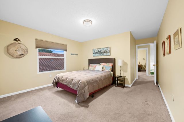 608 Misty Oaks Ln, Pompano Beach, FL 33069