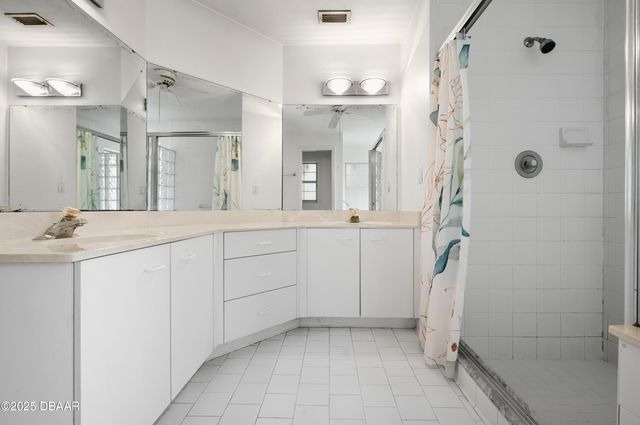6182 Knotty Pine Court, Port Orange, FL 32127