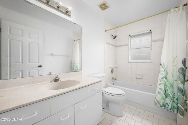 6182 Knotty Pine Court, Port Orange, FL 32127