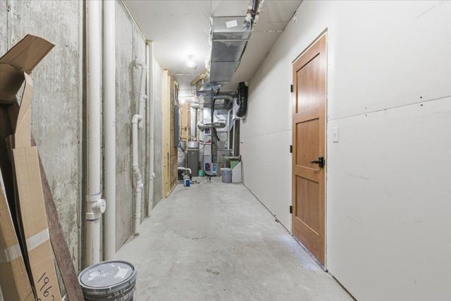 1962 Hadley Hills Drive NE, Rochester, MN 55906