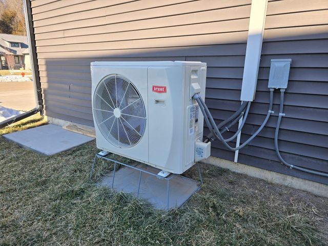 1962 Hadley Hills Drive NE, Rochester, MN 55906