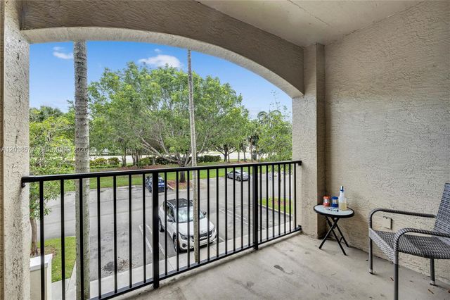 5880 W Sample Road 203, Coral Springs, FL 33067