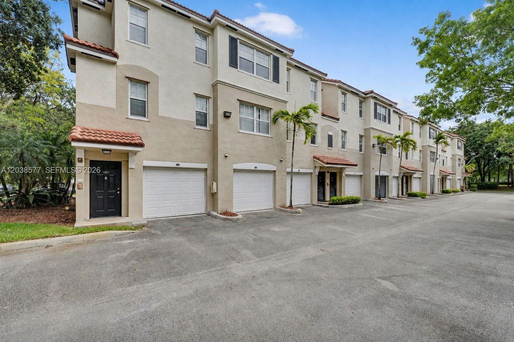 5880 W Sample Road 203, Coral Springs, FL 33067