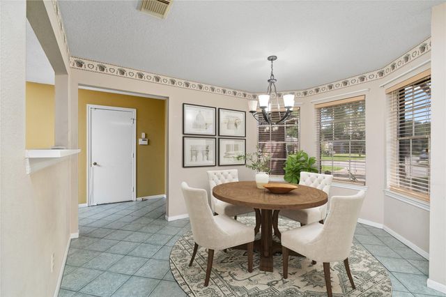 2721 Overland Trail, Dickinson, TX 77539