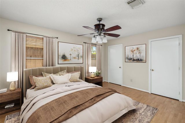 2721 Overland Trail, Dickinson, TX 77539