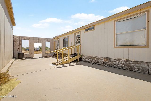 20802 W BEACON Court, Wittmann, AZ 85361