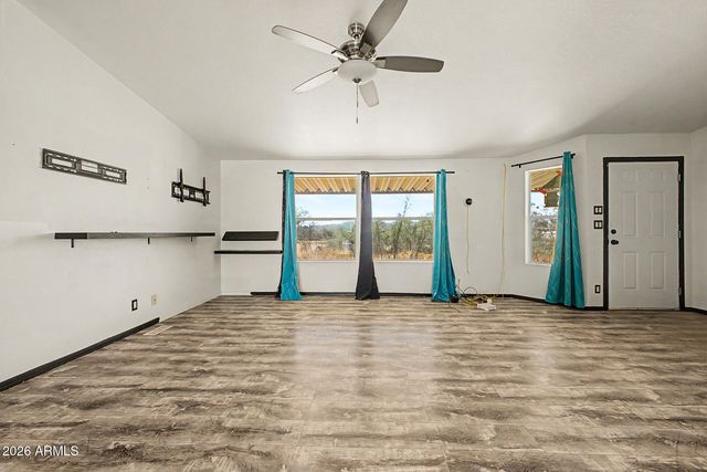 20802 W BEACON Court, Wittmann, AZ 85361