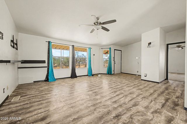 20802 W BEACON Court, Wittmann, AZ 85361
