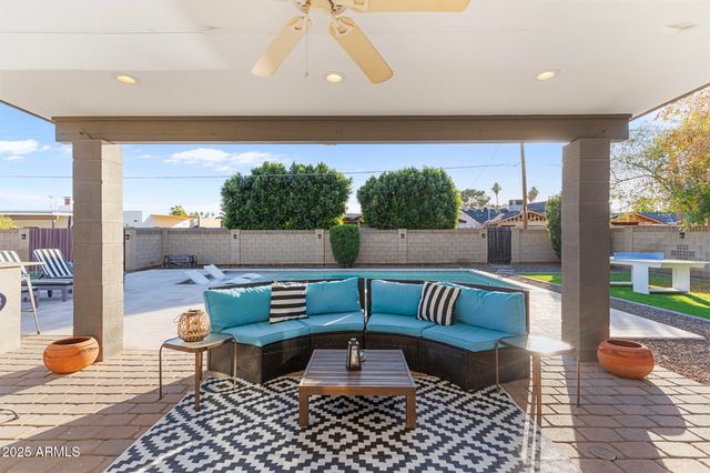 8507 E MONTECITO Avenue, Scottsdale, AZ 85251