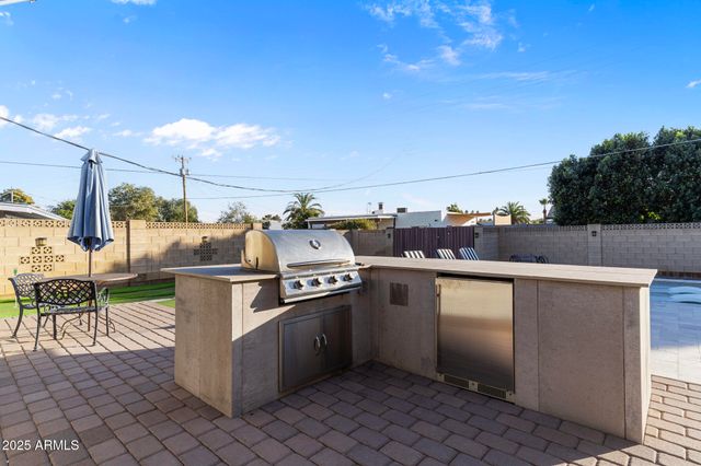 8507 E MONTECITO Avenue, Scottsdale, AZ 85251