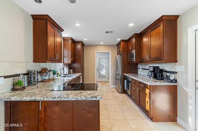 8507 E MONTECITO Avenue, Scottsdale, AZ 85251