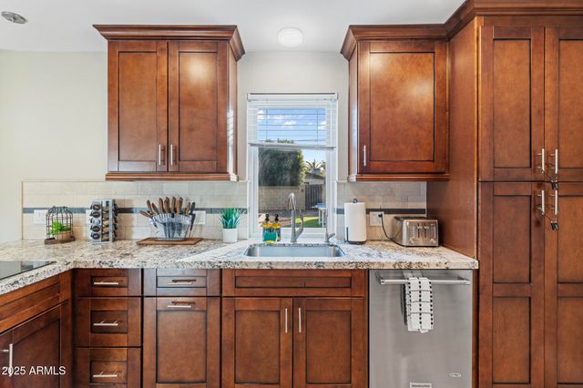 8507 E MONTECITO Avenue, Scottsdale, AZ 85251