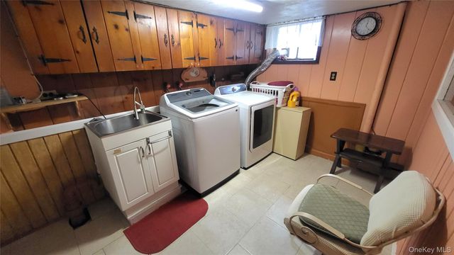 1 Lawrence Road, Poughkeepsie, NY 12601