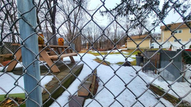 1 Lawrence Road, Poughkeepsie, NY 12601