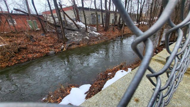 1 Lawrence Road, Poughkeepsie, NY 12601