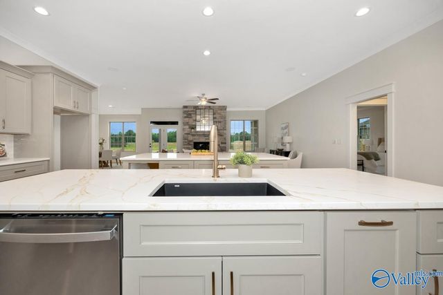 8031 Tupelo Gum Trace, Huntsville, AL 35802