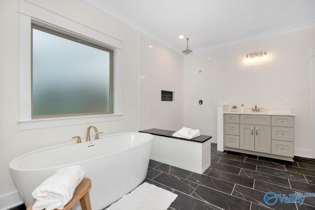 8031 Tupelo Gum Trace, Huntsville, AL 35802