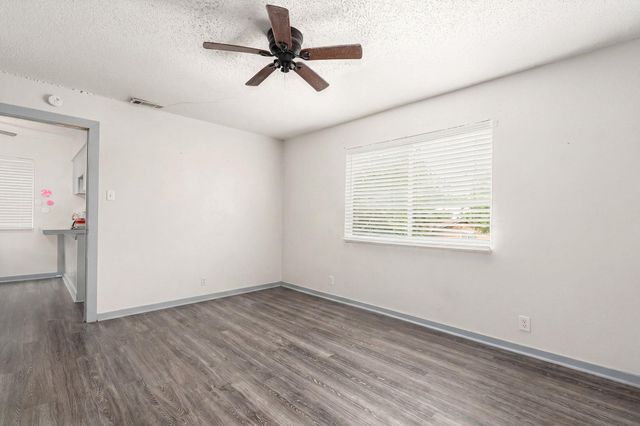 2406 Bucks RUN, Austin, TX 78744