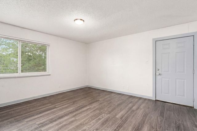 2406 Bucks RUN, Austin, TX 78744