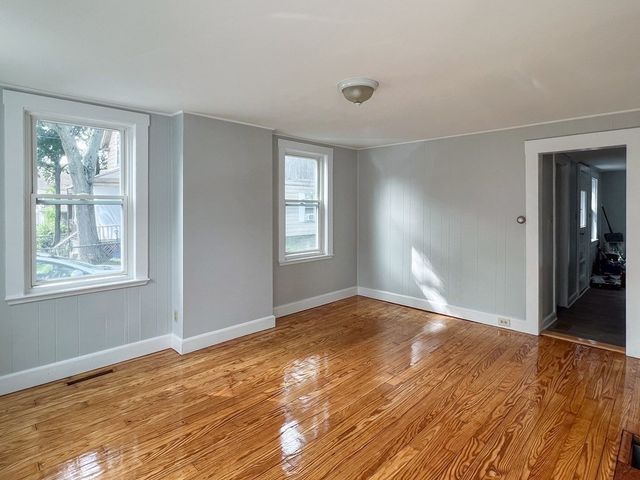 25 Common Street 1, Weymouth, MA 02188