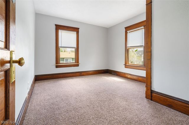 558 Nash Street, Akron, OH 44306