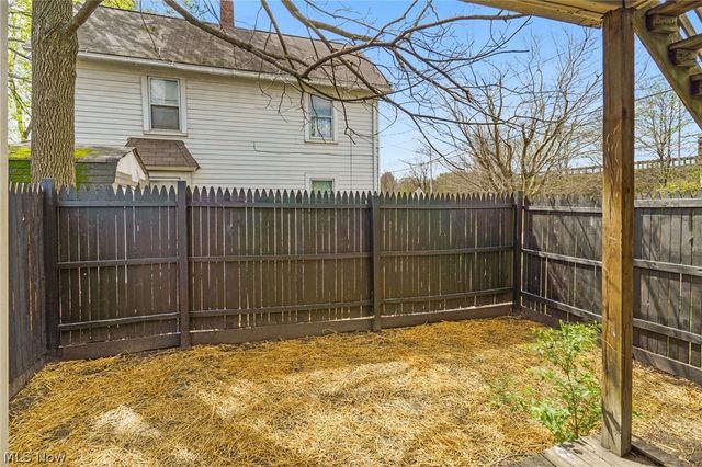 558 Nash Street, Akron, OH 44306